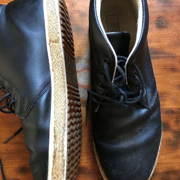 Men's Black Leather Shoes - Picture 2 of 2